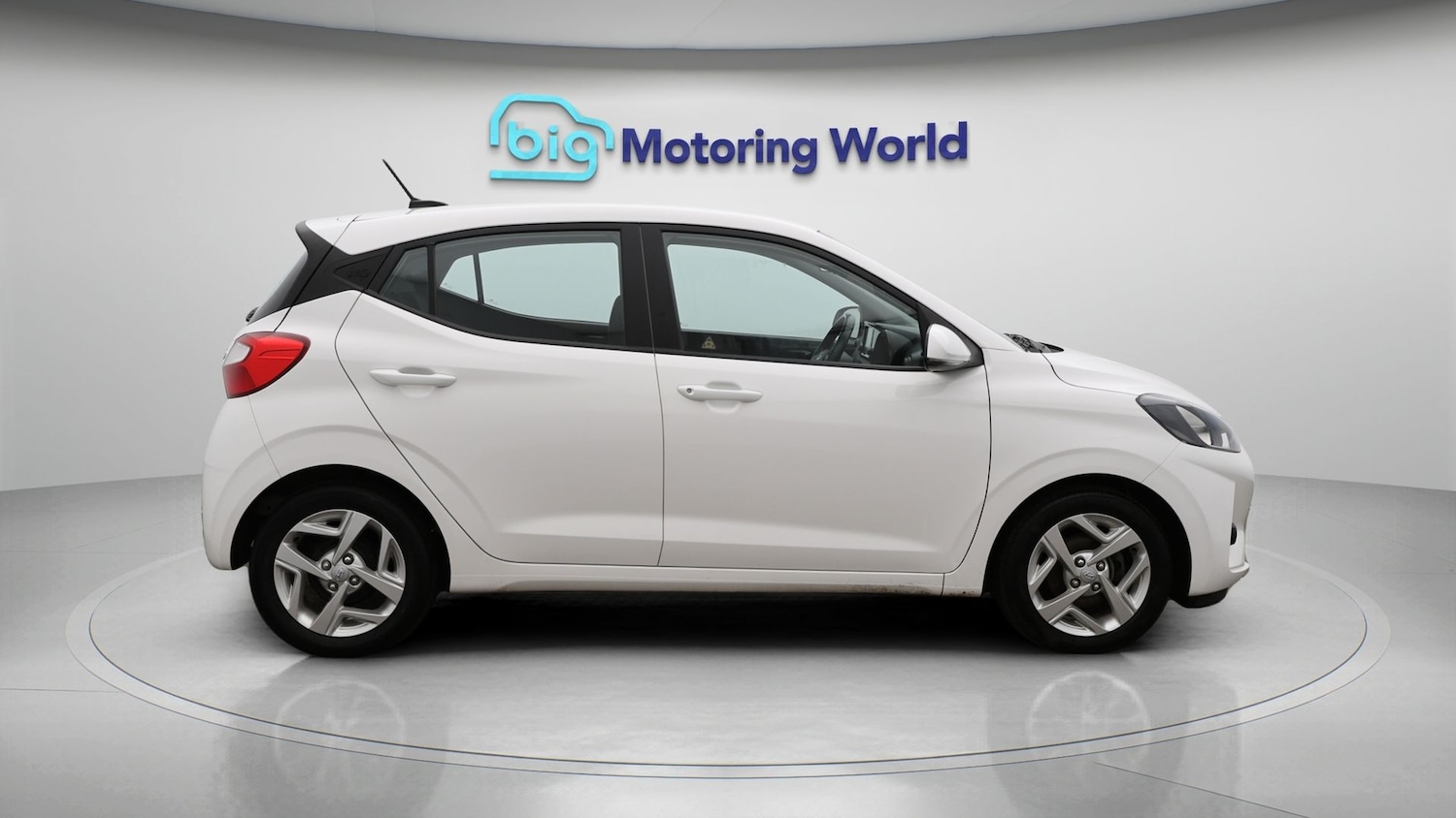 Used Hyundai i10 2022 for sale - 77264250: Photo 8