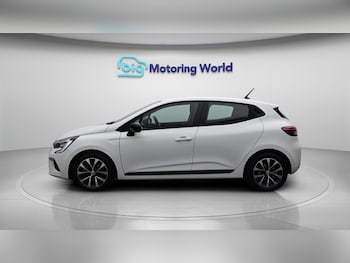 Used Renault Clio 2023 for sale - 79087871: Photo
