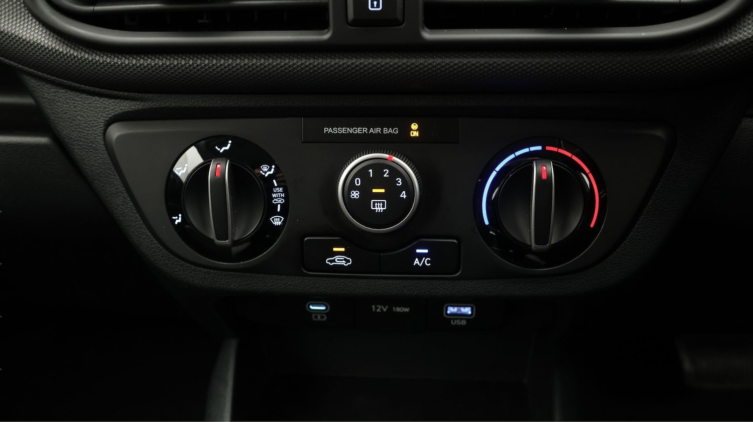 Used Hyundai i10 2024 for sale - 77759593: Photo 12