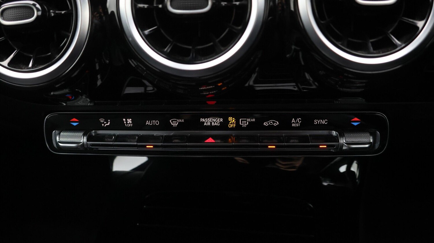 Used Mercedes-Benz CLA 2019 for sale - 77758786: Photo 12