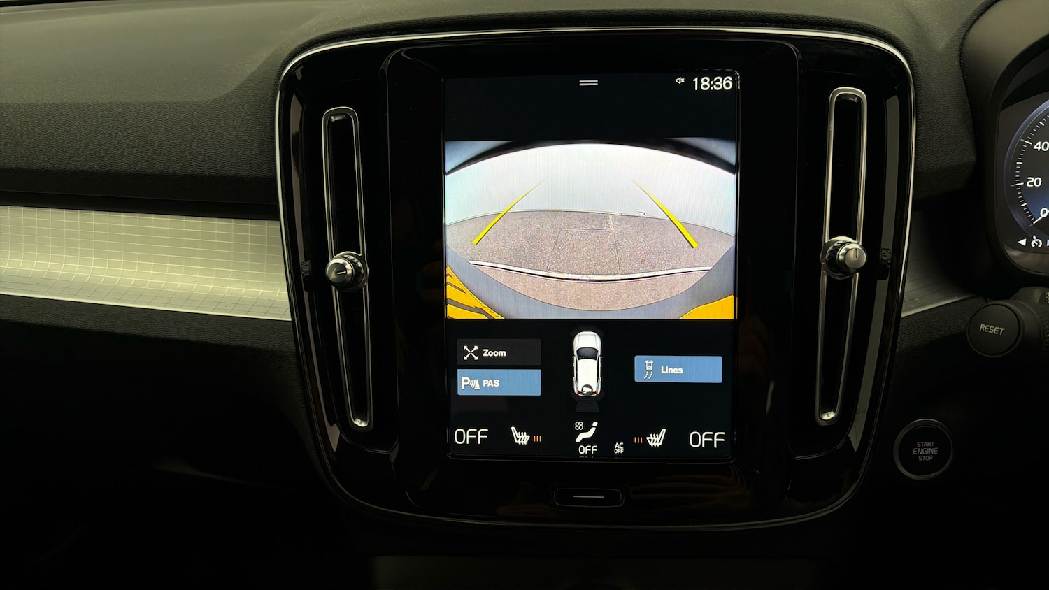 Used Volvo XC40 2021 for sale - 78026990: Photo 26