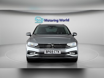 Used Volkswagen Passat 2020 for sale - 77845231: Photo