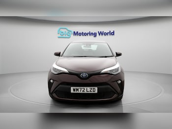 Used Toyota C-HR 2023 for sale - 77530104: Photo