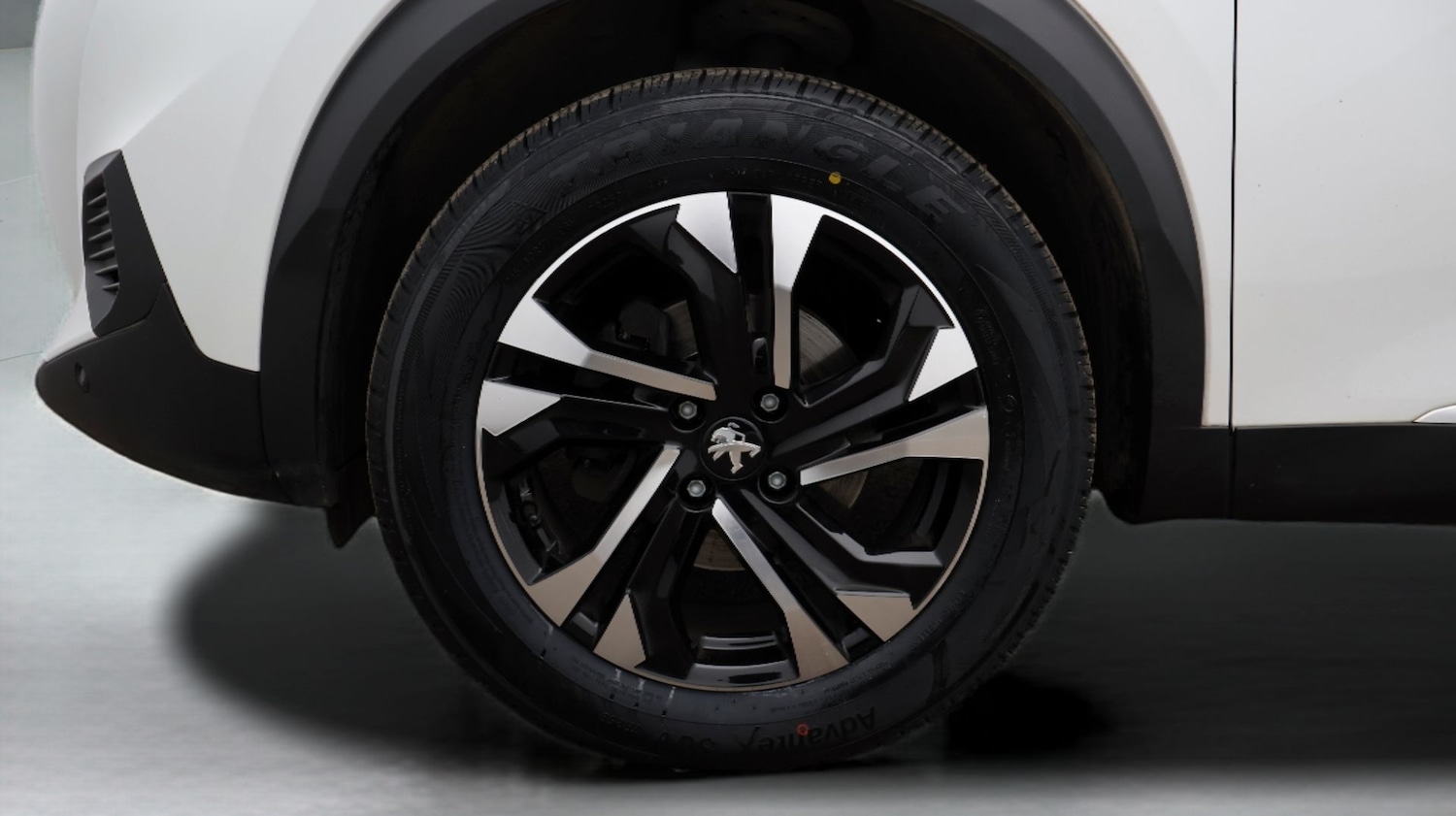 Used Peugeot 2008 2023 for sale - 77436230: Photo 18