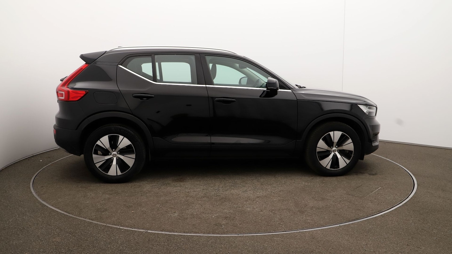 Used Volvo XC40 2021 for sale - 76811916: Photo 40