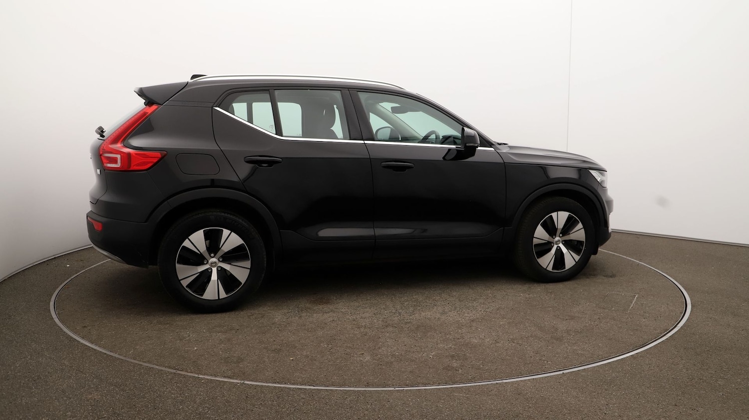 Used Volvo XC40 2021 for sale - 76811916: Photo 41