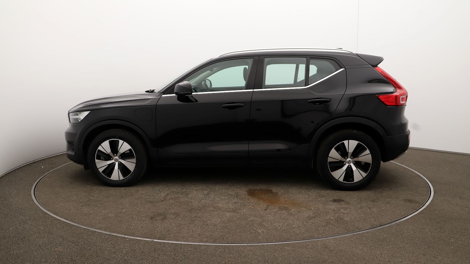 Used Volvo XC40 2021 for sale - 76811916: Photo 54