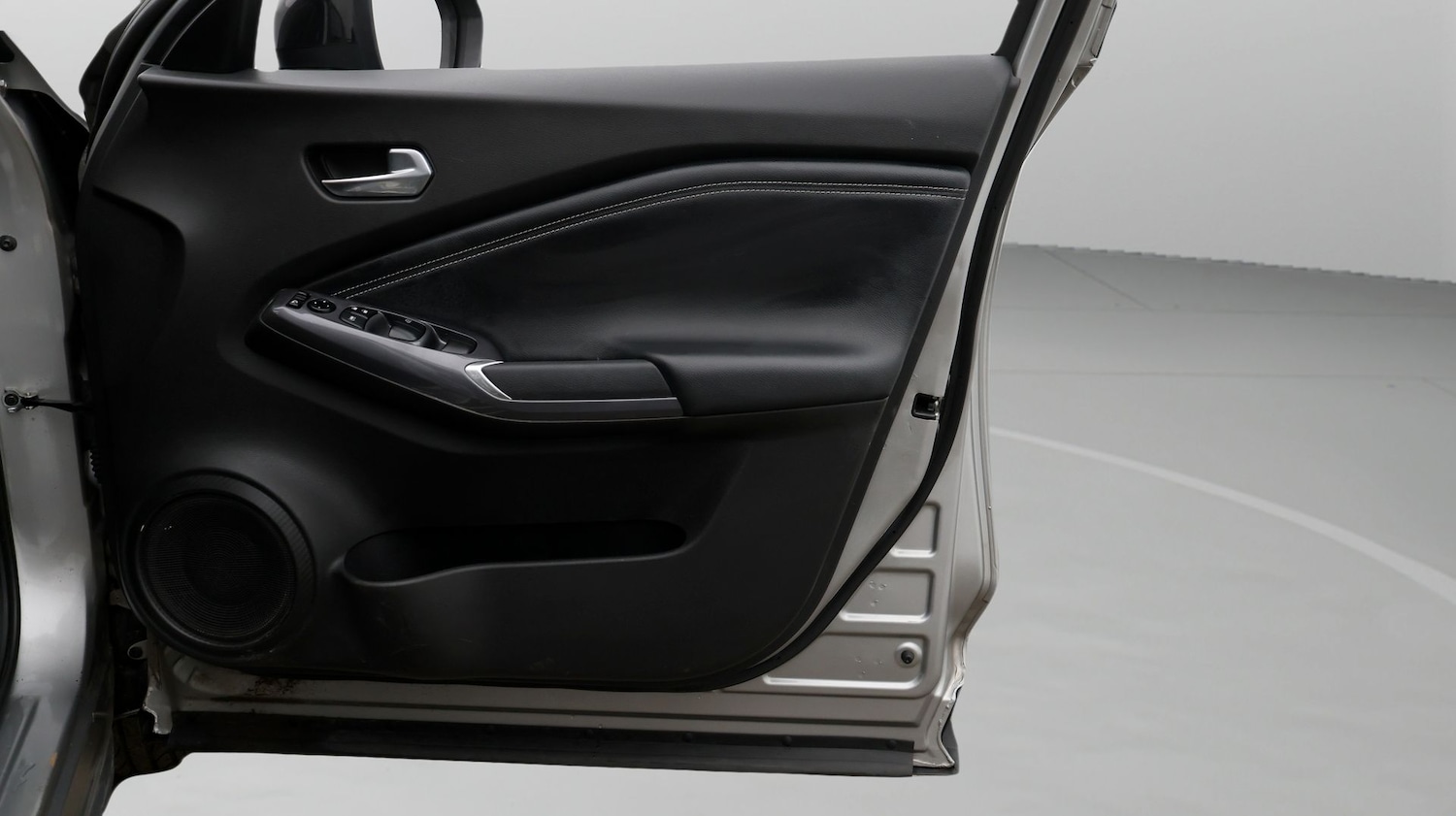 Used Nissan Juke 2023 for sale - 77669118: Photo 15