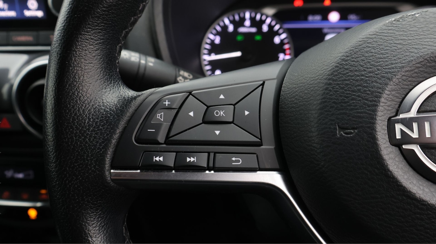 Used Nissan Juke 2023 for sale - 77669118: Photo 24