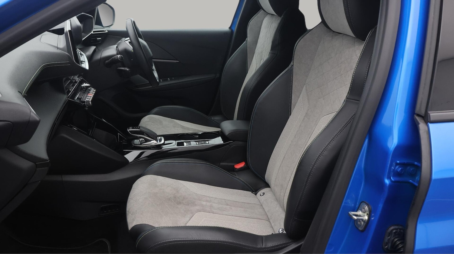 Used Peugeot 208 2021 for sale - 76371503: Photo 15