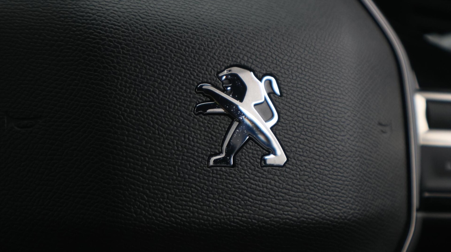 Used Peugeot 208 2021 for sale - 76371503: Photo 21