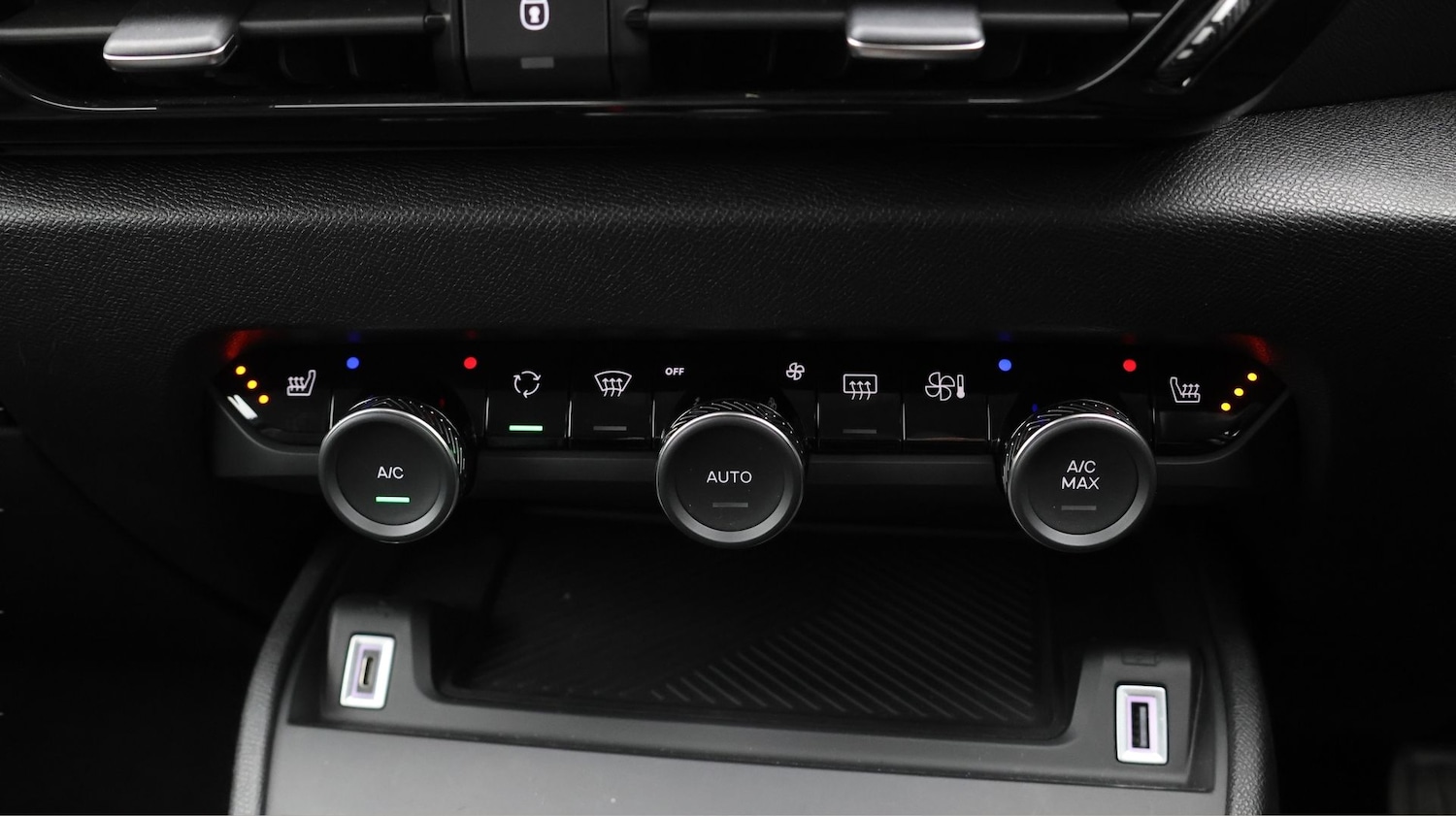 Used Citroen C4 2023 for sale - 77618495: Photo 12