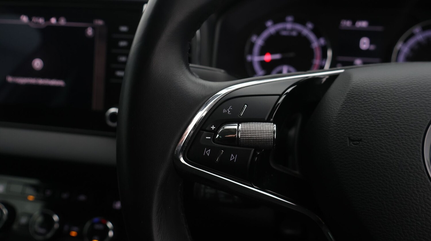 Used Skoda Karoq 2021 for sale - 77283560: Photo 25