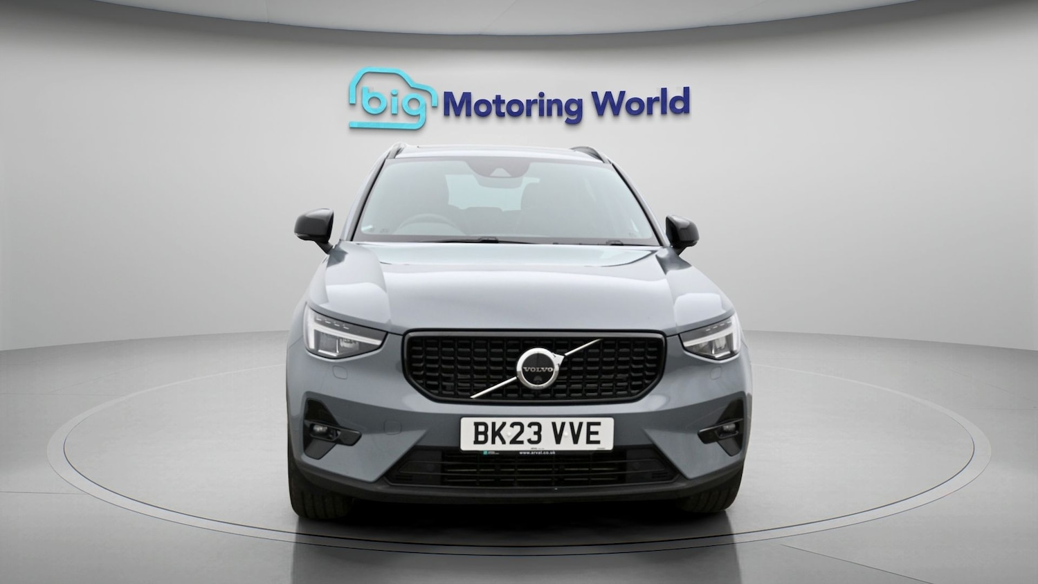 Used Volvo XC40 2023 for sale - 78150482: Photo 2