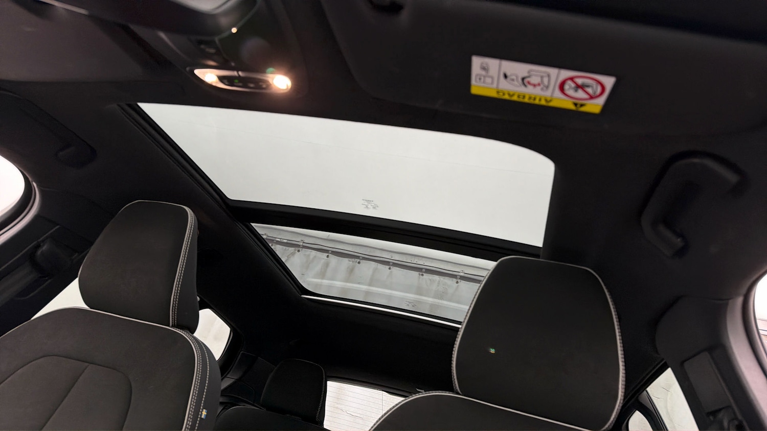 Used Volvo XC40 2023 for sale - 78150482: Photo 28