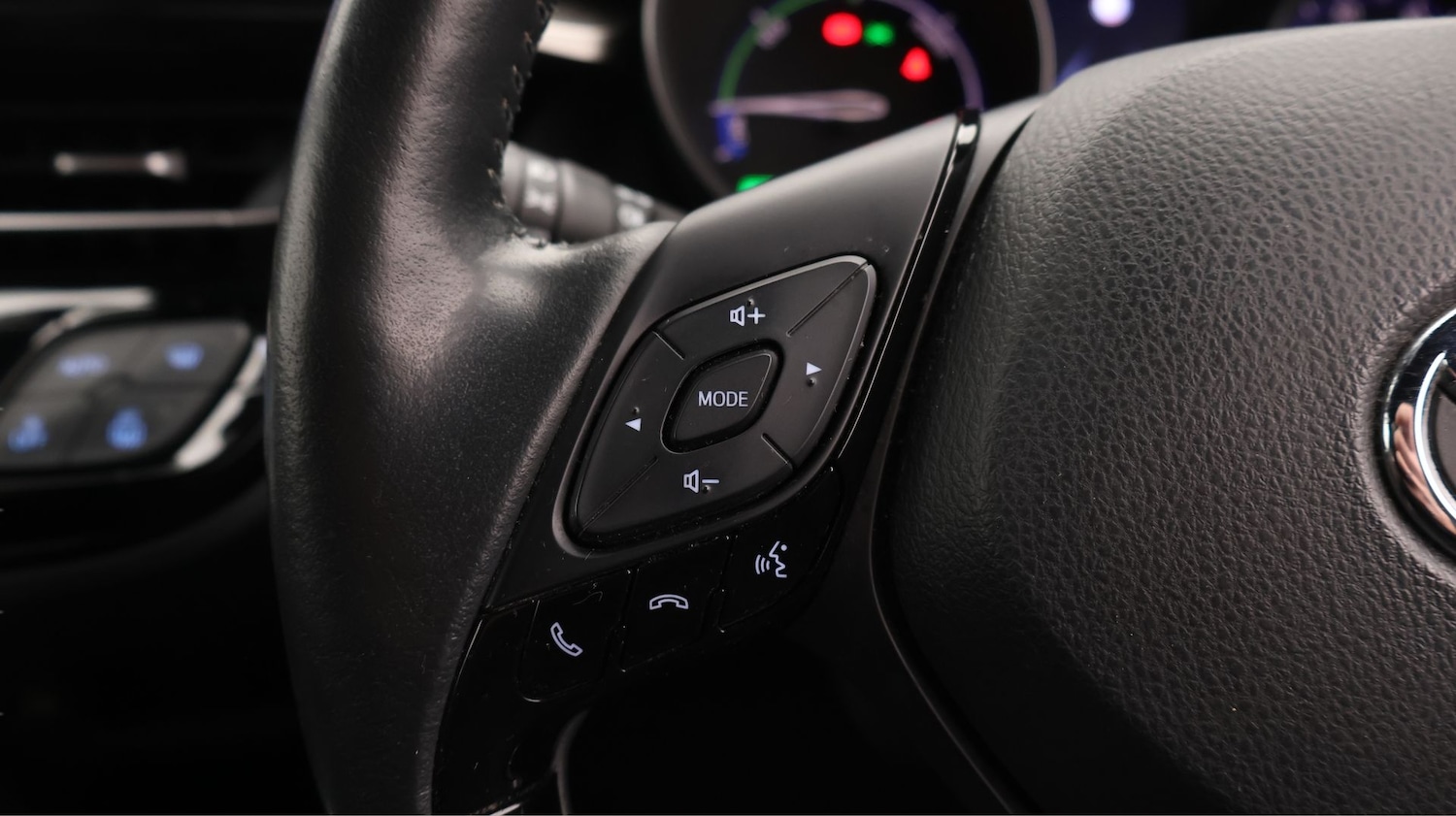 Used Toyota C-HR 2022 for sale - 77432774: Photo 25