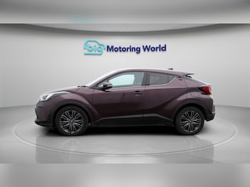 Used Toyota C-HR 2022 for sale - 77432774: Photo