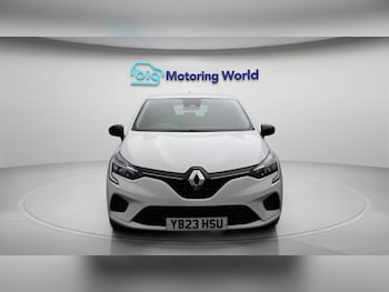 Used Renault Clio 2023 for sale - 79417585: Photo
