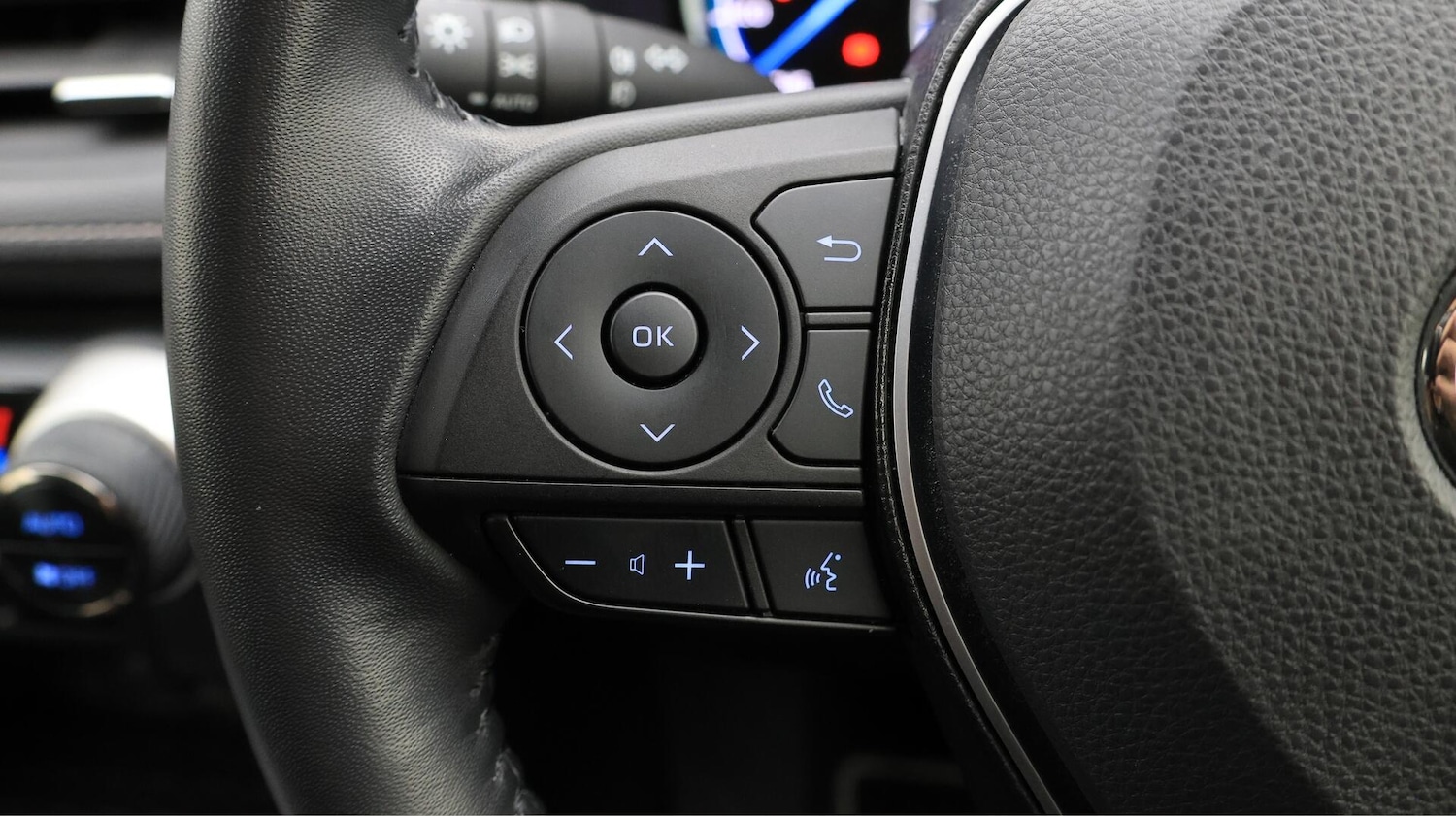 Used Toyota RAV4 2022 for sale - 76398654: Photo 25