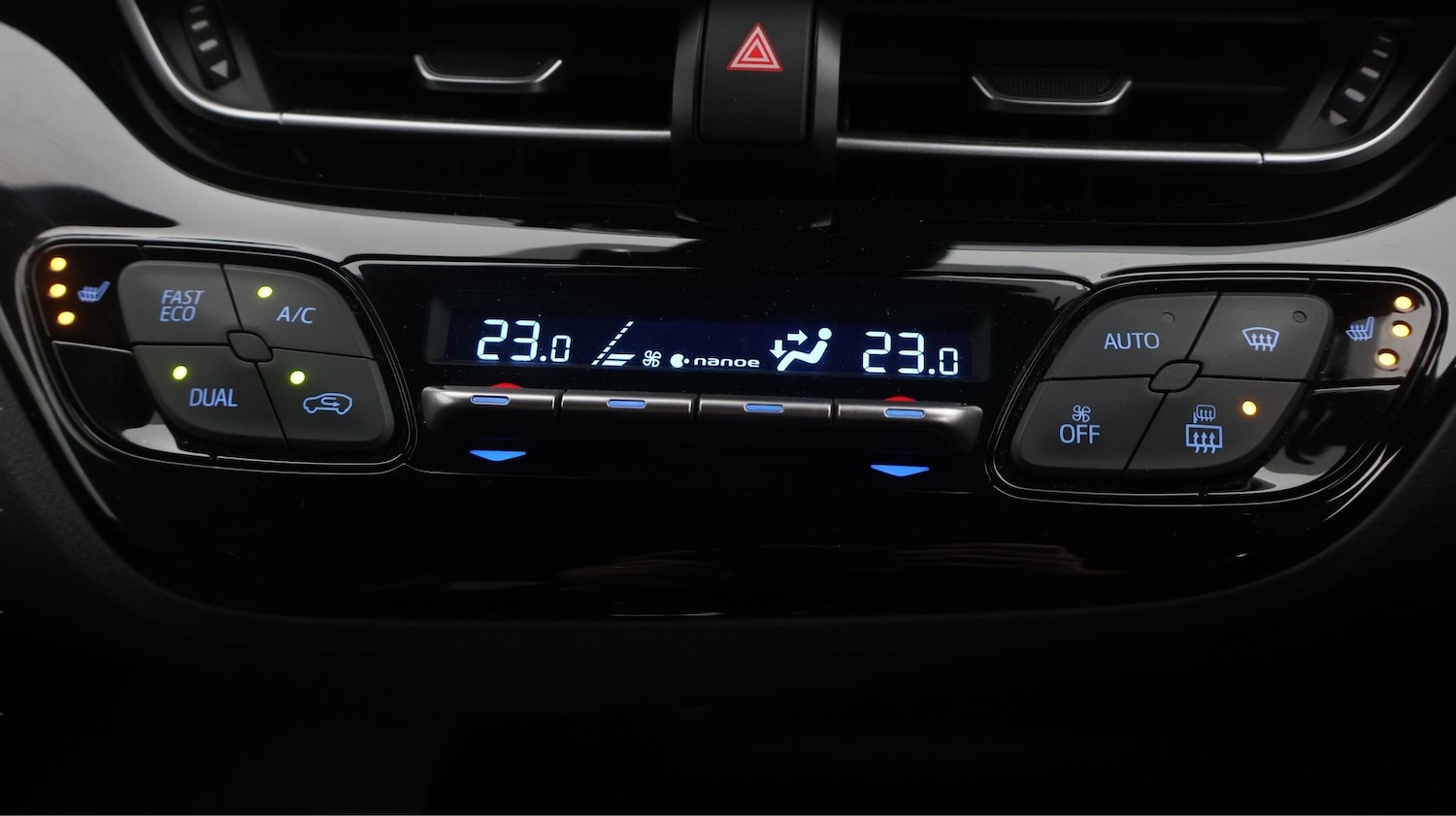 Used Toyota C-HR 2023 for sale - 77438008: Photo 12