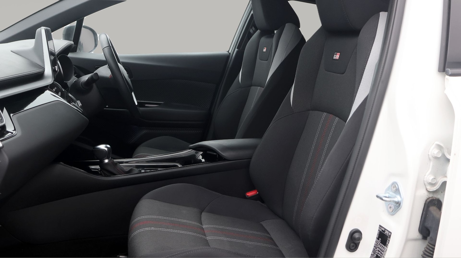 Used Toyota C-HR 2023 for sale - 77438008: Photo 14