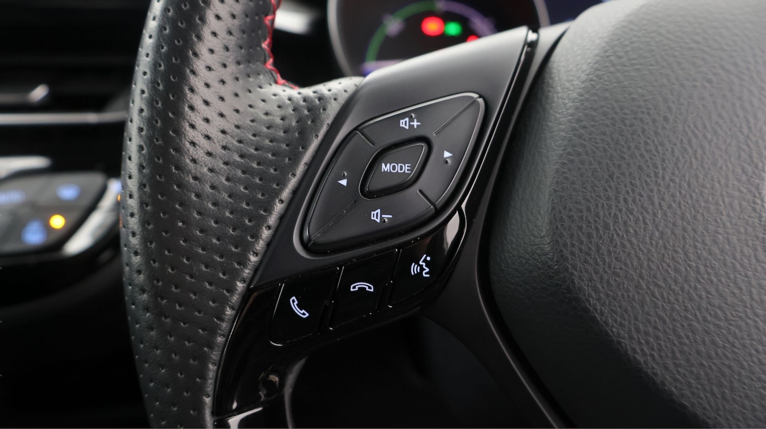 Used Toyota C-HR 2023 for sale - 77438008: Photo 22