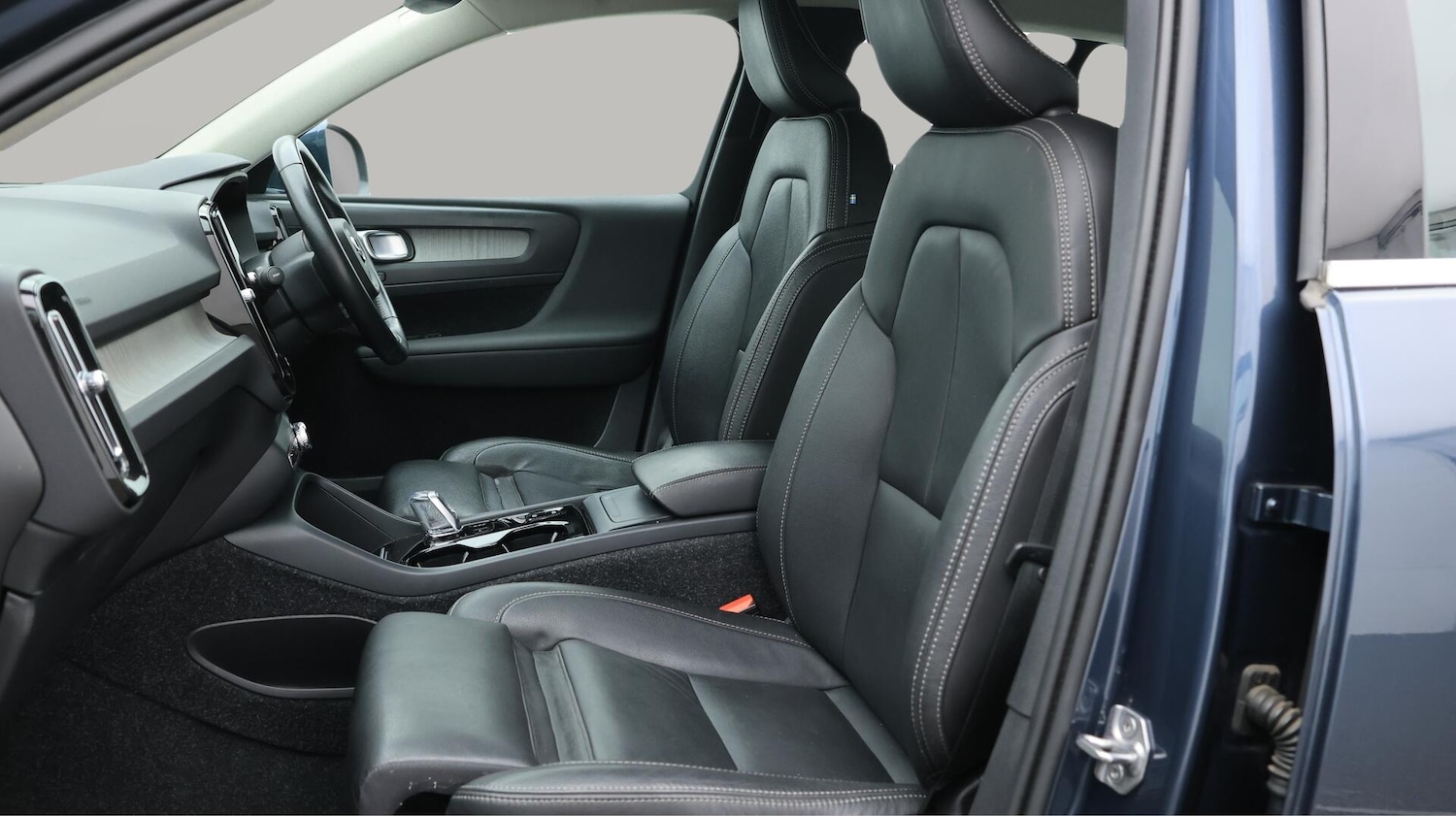 Used Volvo XC40 2020 for sale - 76138634: Photo 15