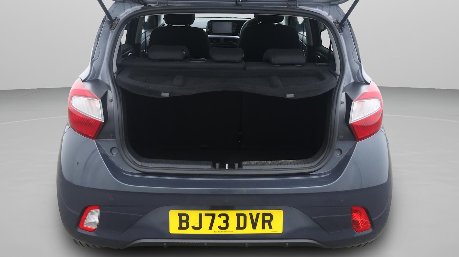 Used Hyundai i10 2023 for sale - 76399283: Photo 18