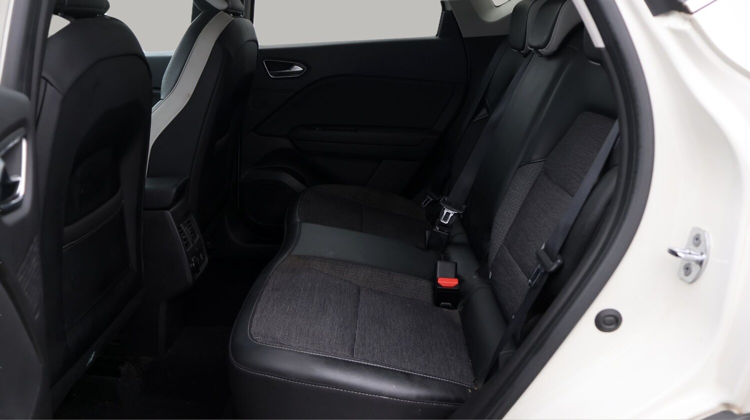 Used Renault Captur 2020 for sale - 77406471: Photo 16