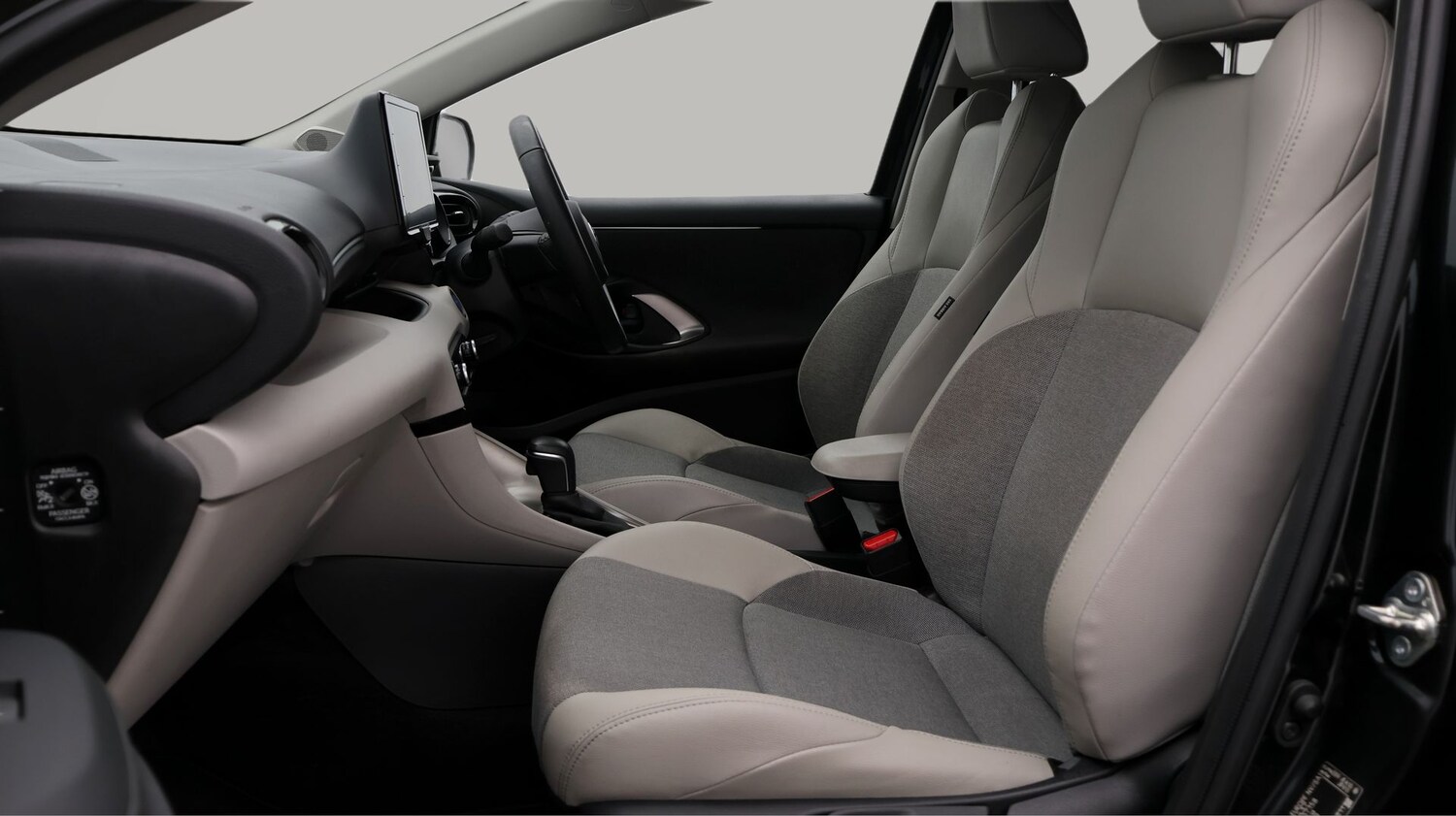 Used Toyota Yaris 2022 for sale - 77245188: Photo 14