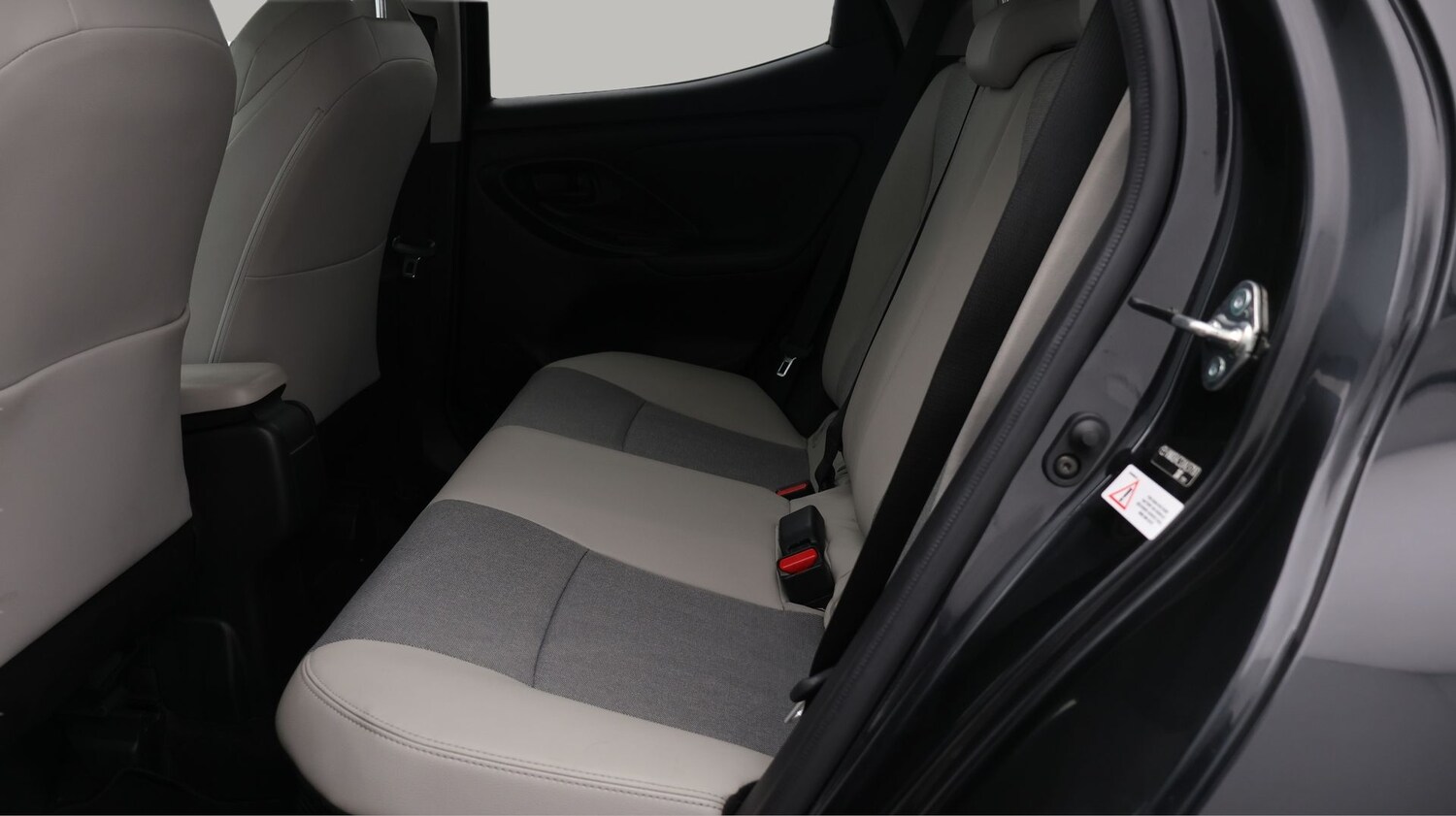 Used Toyota Yaris 2022 for sale - 77245188: Photo 16