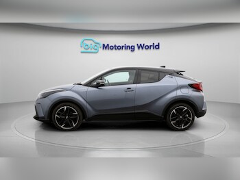 Used Toyota C-HR 2022 for sale - 77282844: Photo