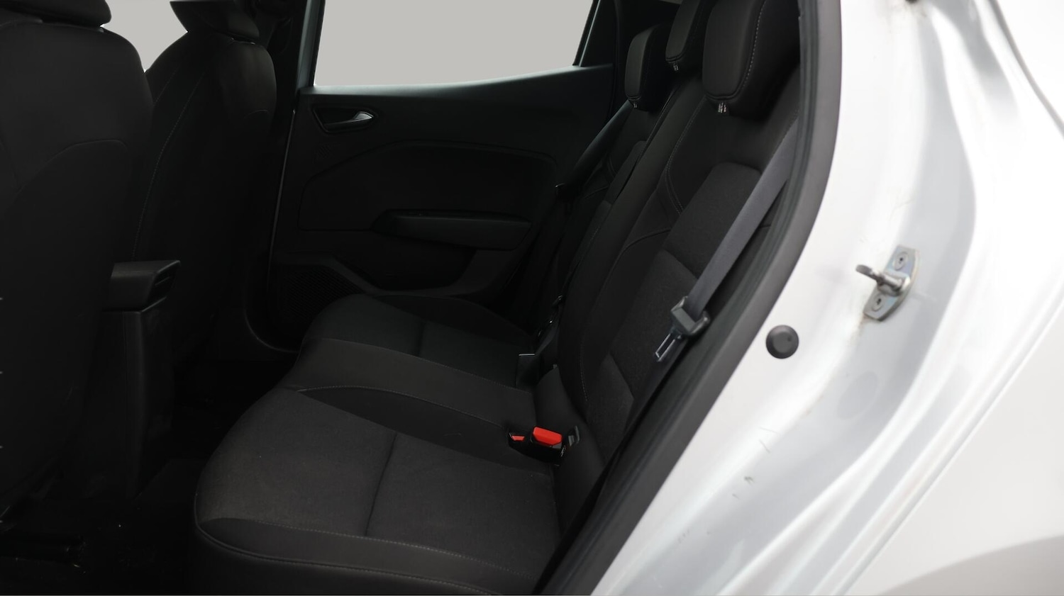 Used Renault Clio for sale - 76633634: Photo 17