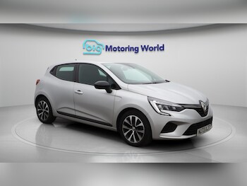 Used Renault Clio 2023 for sale - 76633634: Photo