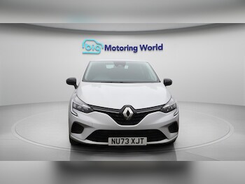 Used Renault Clio 2023 for sale - 76633634: Photo