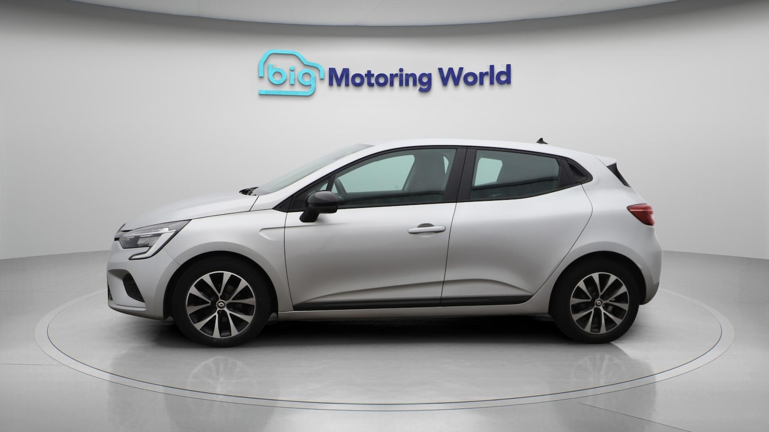 Used Renault Clio for sale - 76633634: Photo 5