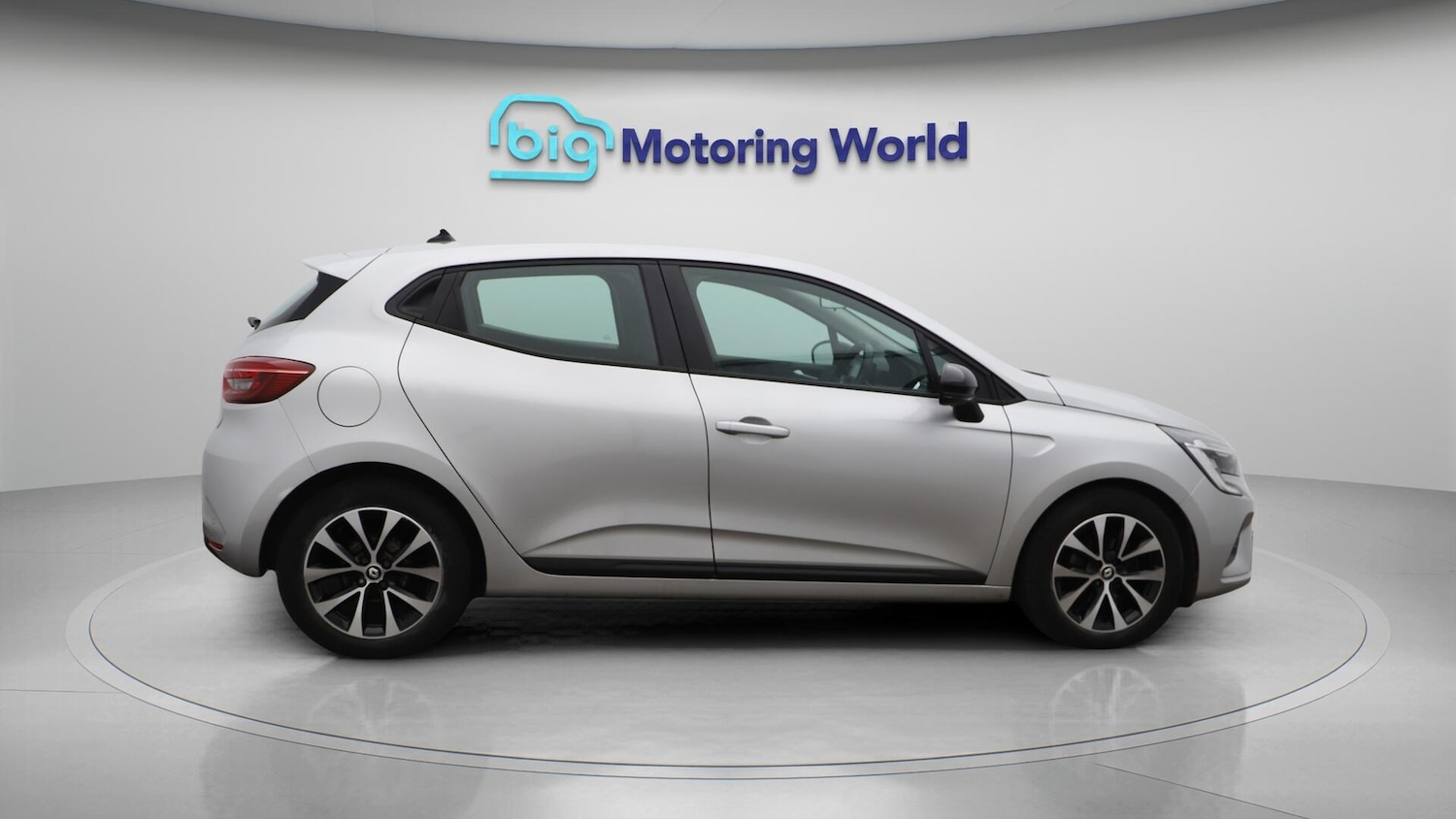 Used Renault Clio for sale - 76633634: Photo 9