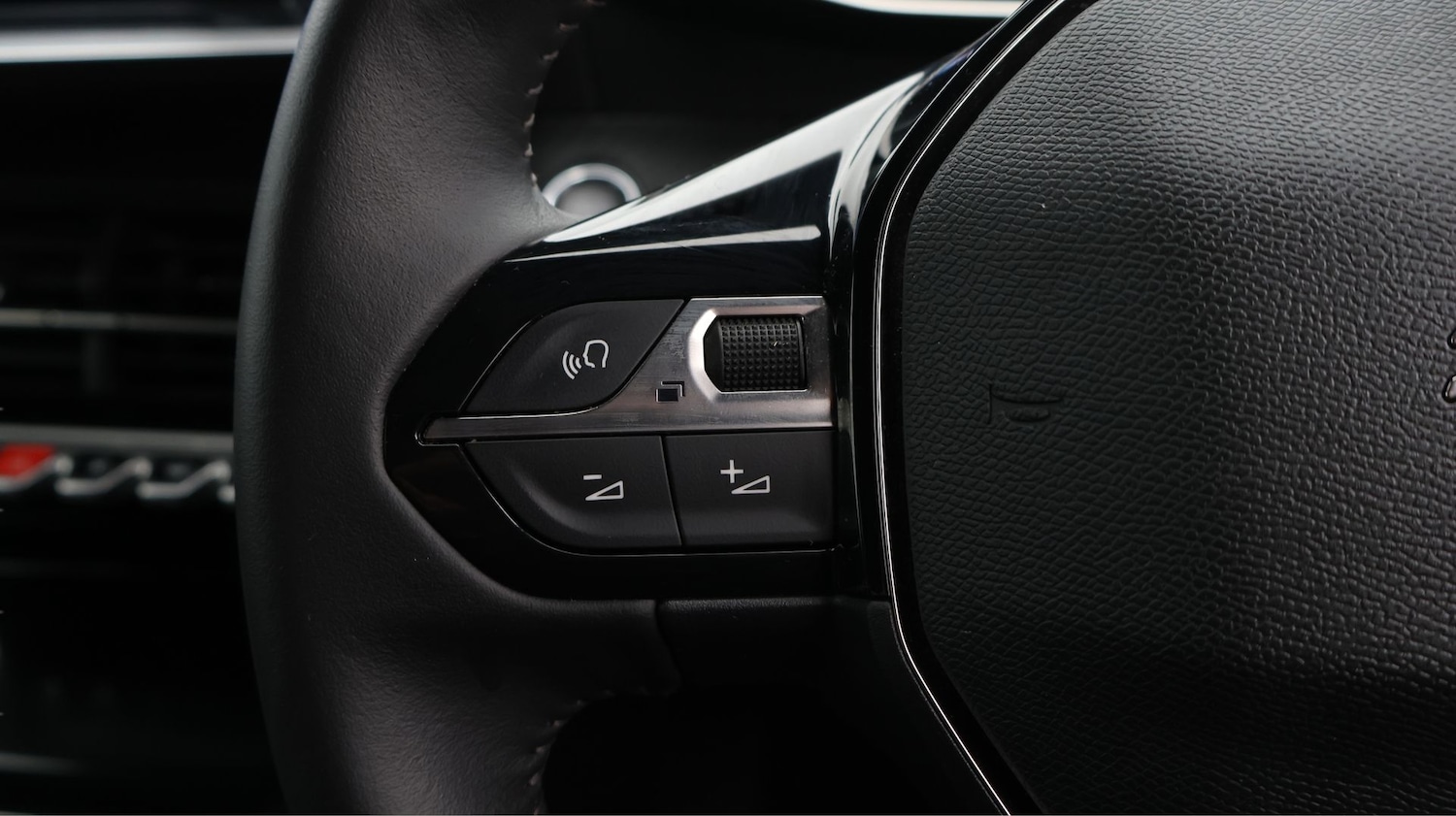 Used Peugeot 2008 2022 for sale - 77303856: Photo 21