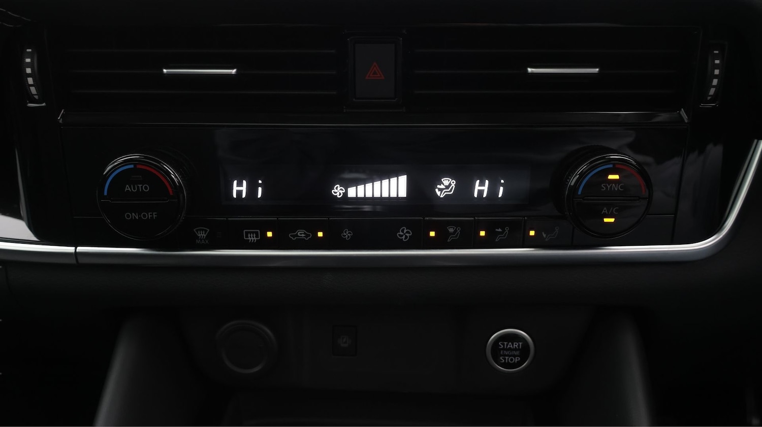 Used Nissan Qashqai for sale - 77807058: Photo 12