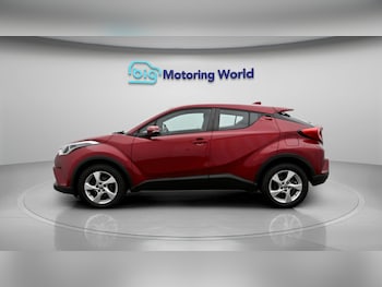 Used Toyota C-HR 2019 for sale - 79232921: Photo