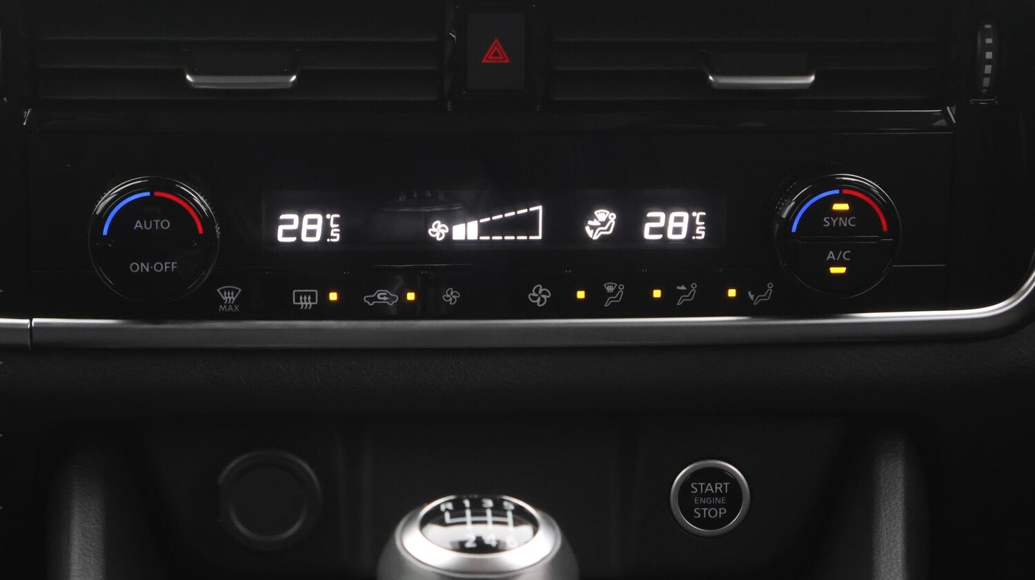 Used Nissan Qashqai for sale - 76728465: Photo 13