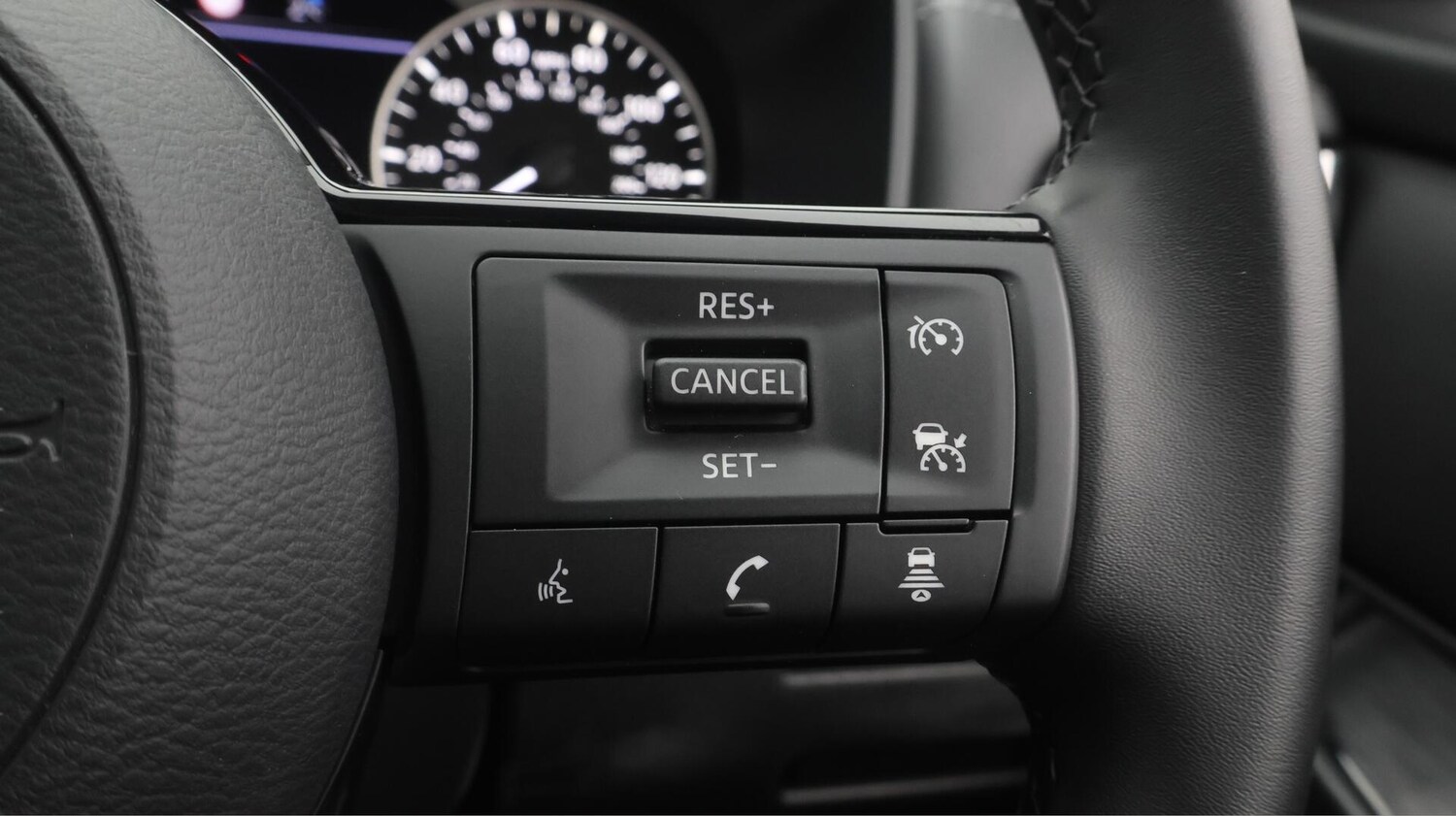 Used Nissan Qashqai for sale - 76728465: Photo 25