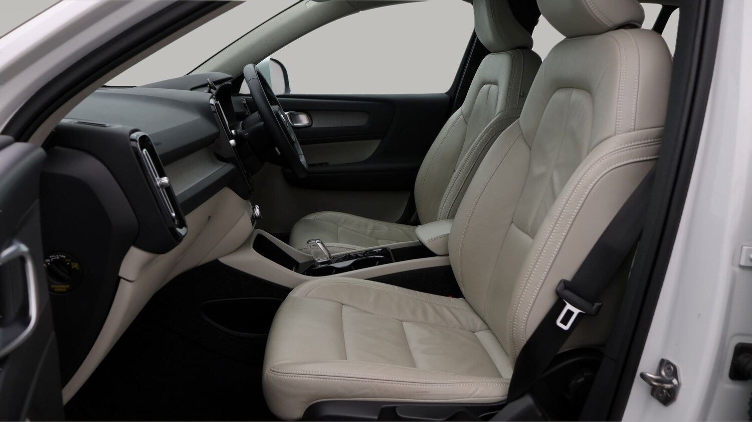 Used Volvo XC40 2021 for sale - 77759598: Photo 14