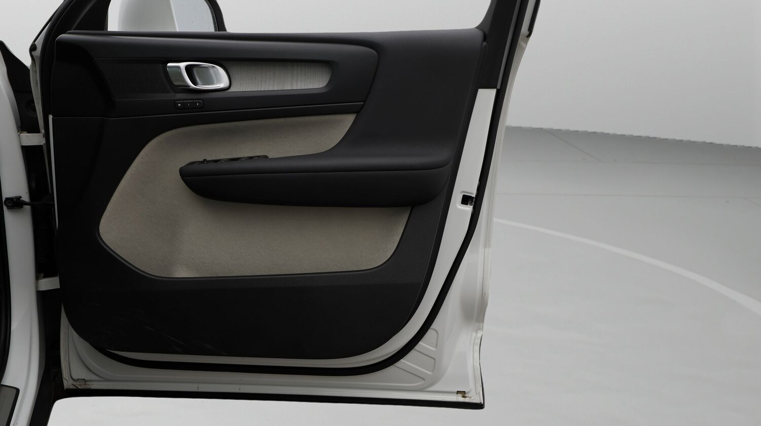 Used Volvo XC40 2021 for sale - 77759598: Photo 15