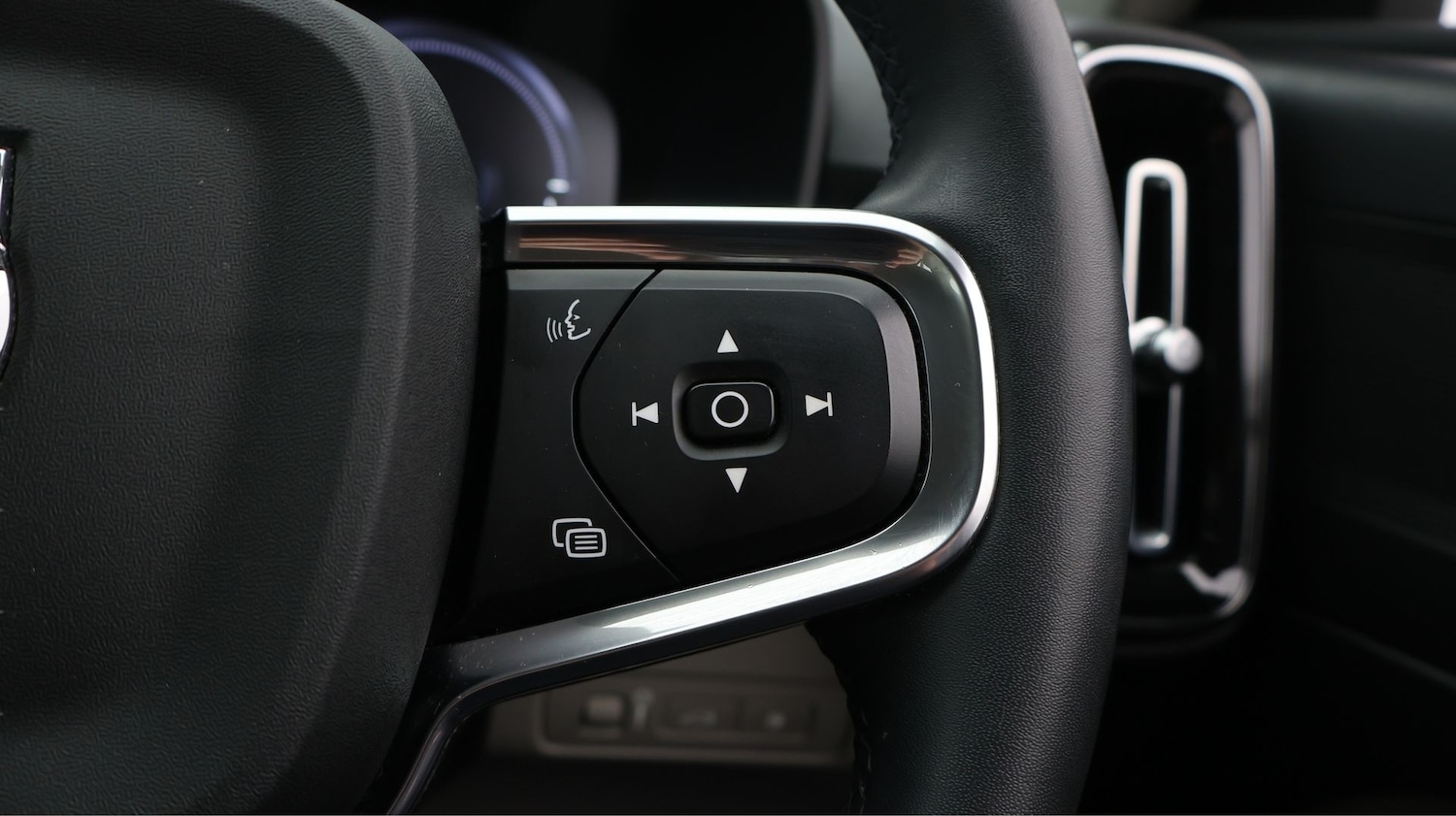 Used Volvo XC40 2021 for sale - 77759598: Photo 21