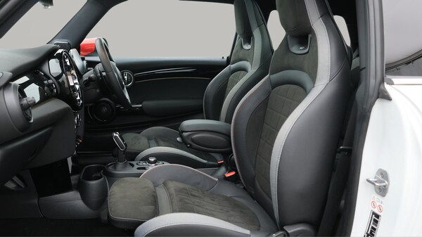 Used MINI Hatch 2023 for sale - 76137236: Photo 15
