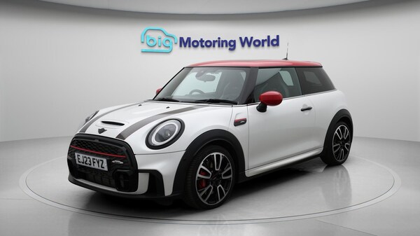 Used MINI Hatch 2023 for sale - 76137236: Photo 4