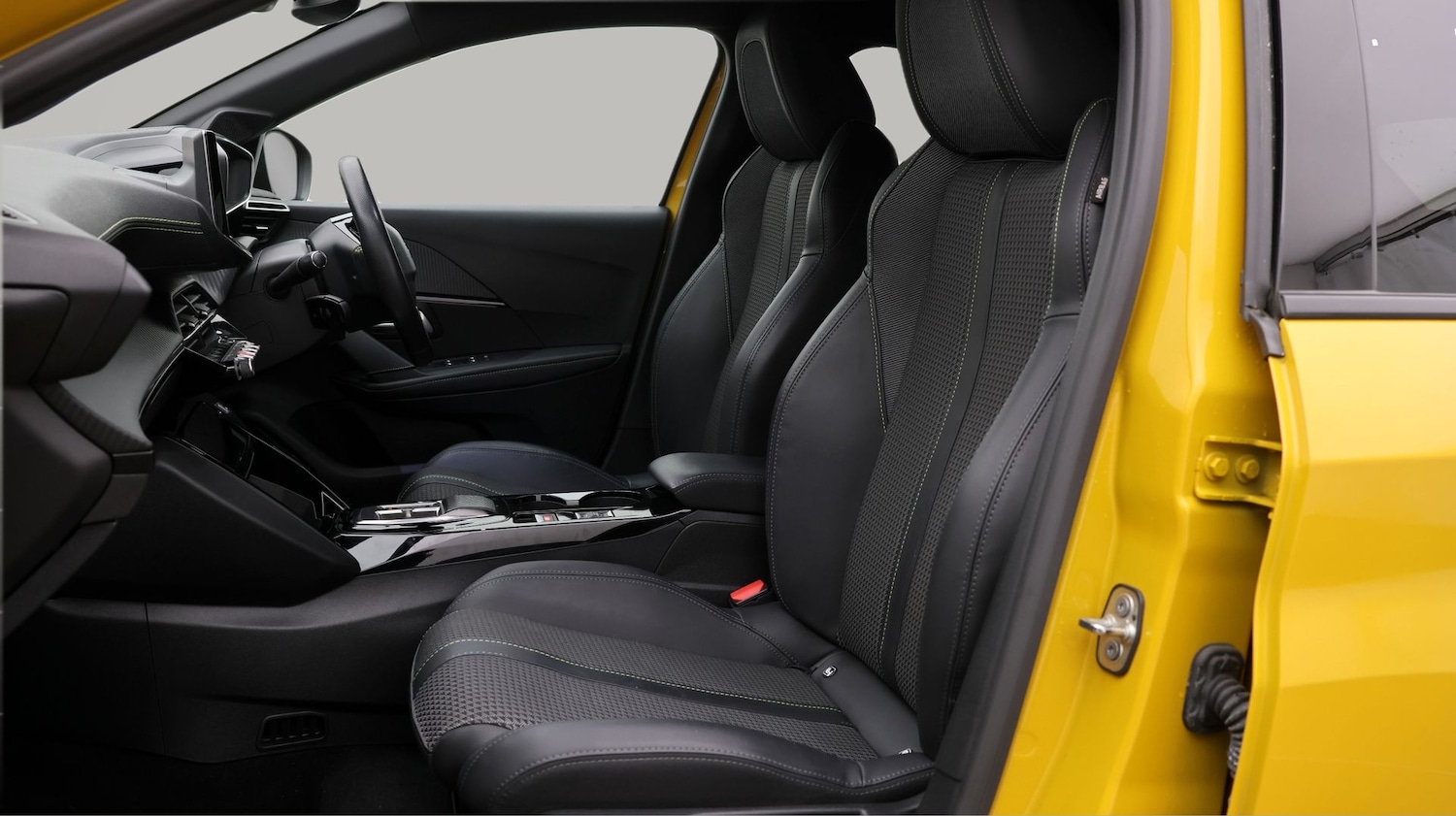 Used Peugeot 208 2023 for sale - 77677048: Photo 14