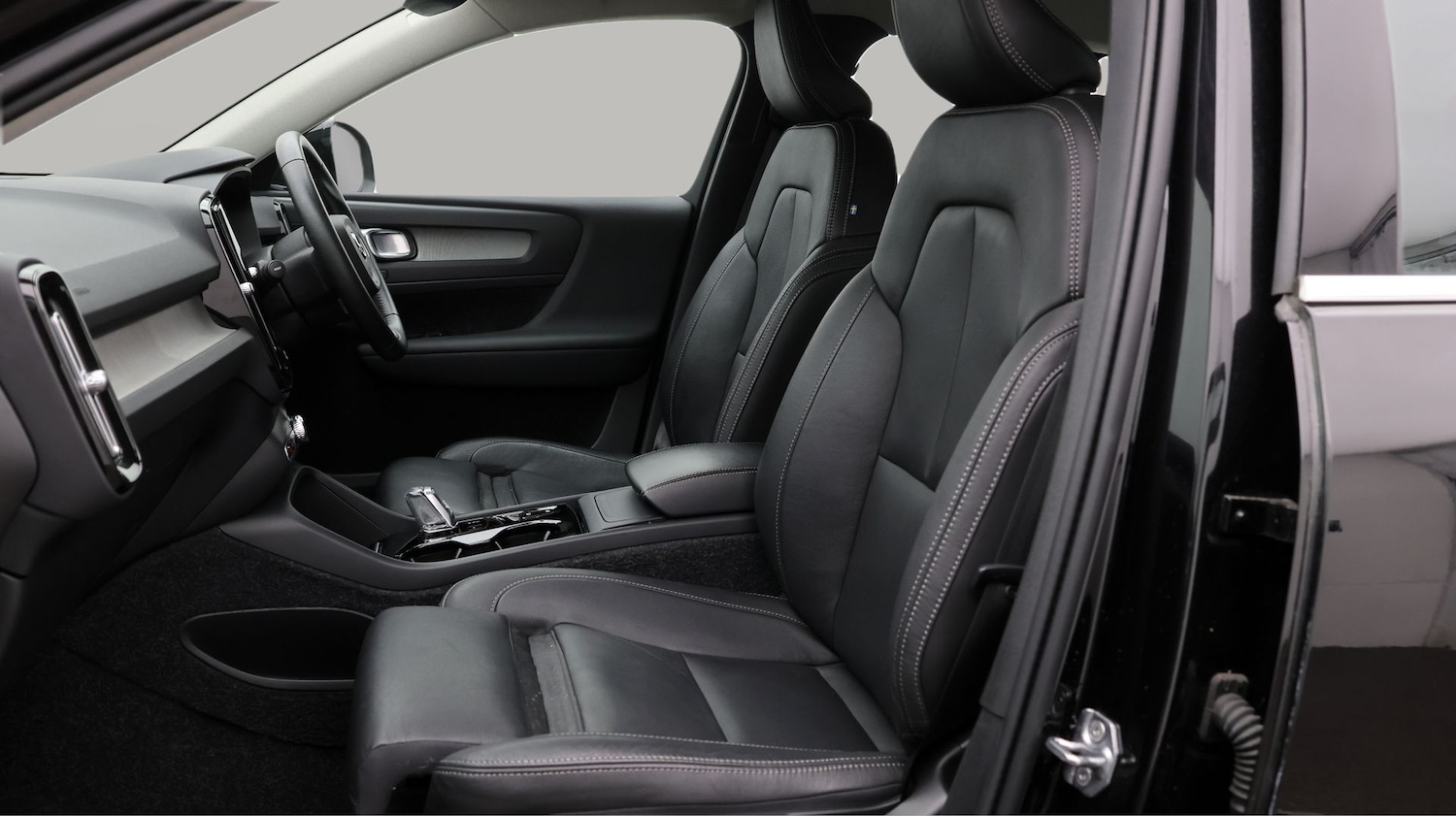 Used Volvo XC40 2020 for sale - 77606283: Photo 14