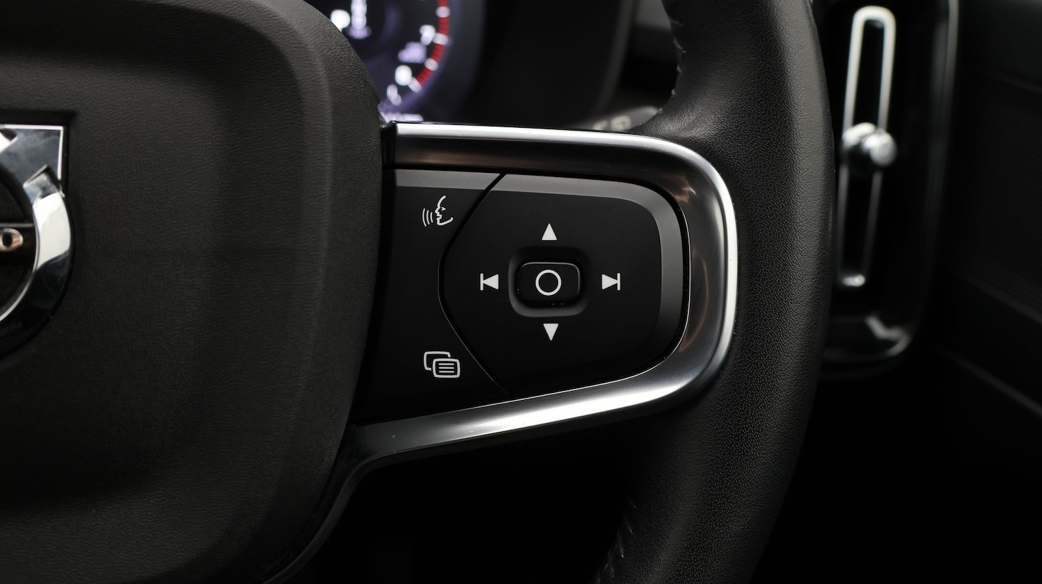 Used Volvo XC40 2020 for sale - 77606283: Photo 26